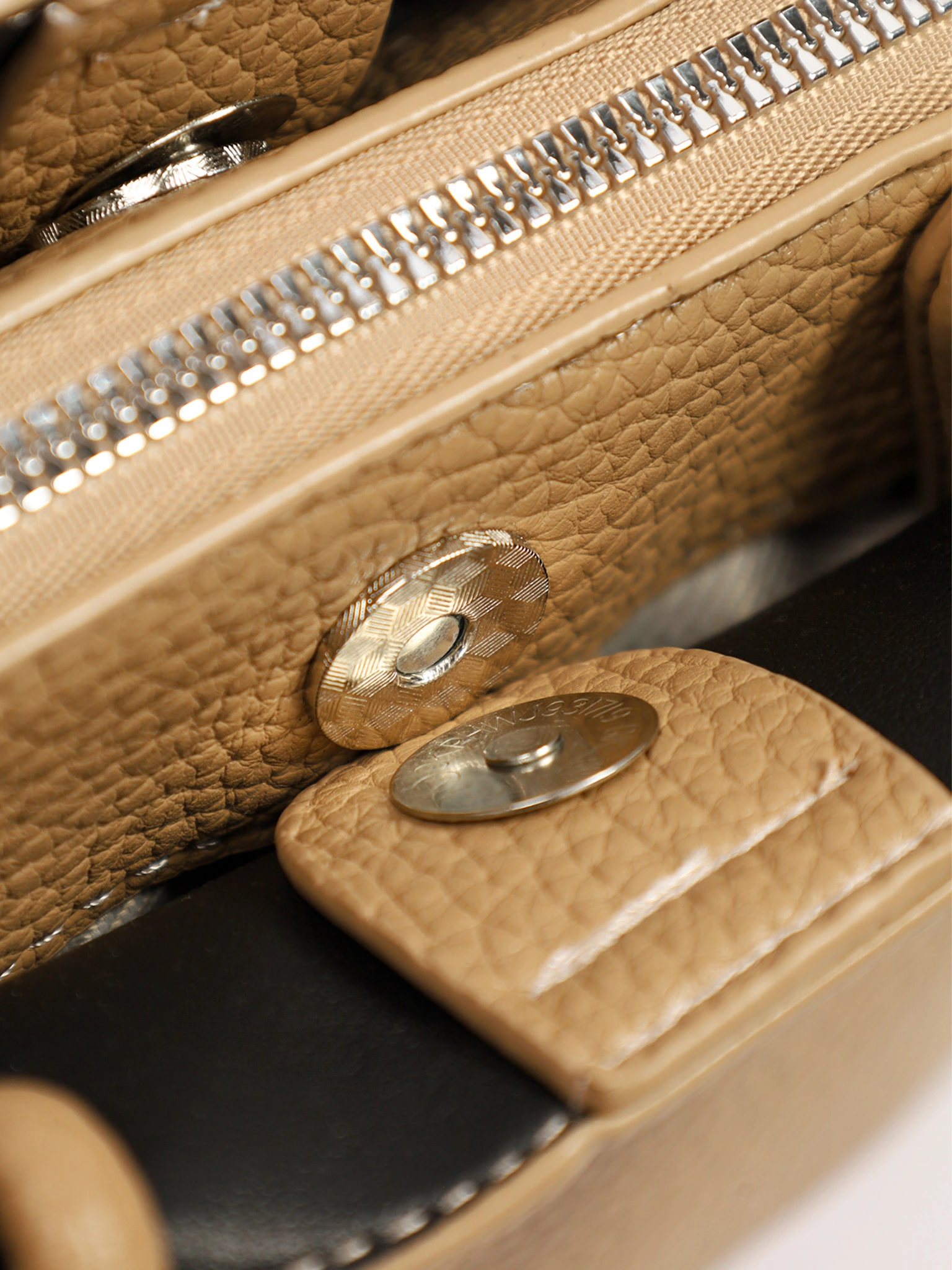 Сумка-тоут с округлыми ручками в ассортименте